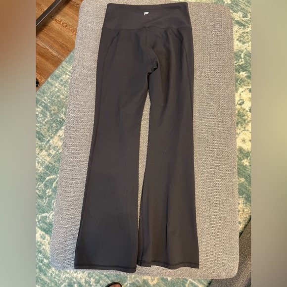 Fabletics Women's Black PureLuxe Ultra High Waisted Flared Pants - Picture 5 of 7